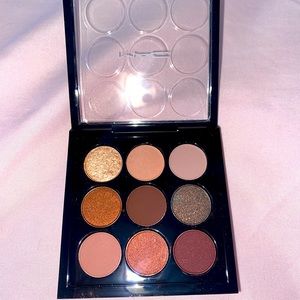 Mac x 9 eyeshadow palette